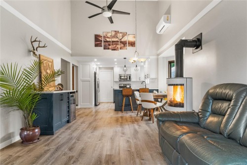 111 Engles Rd, Campbell River, BC 