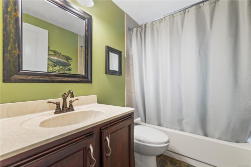 111 Engles Rd, Campbell River, BC 
