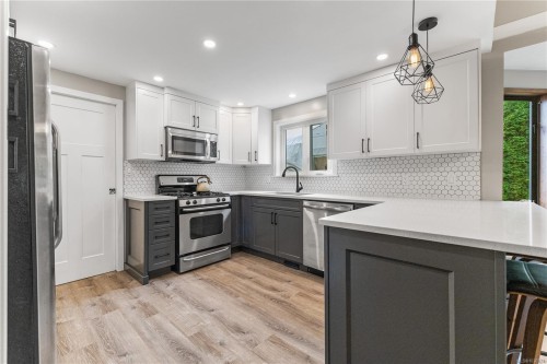 111 Engles Rd, Campbell River, BC 