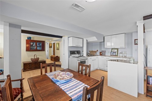 363 Chemainus Rd, Ladysmith, BC 