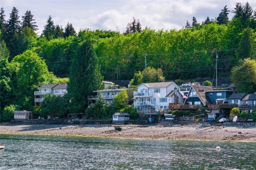 363 Chemainus Rd, Ladysmith, BC 
