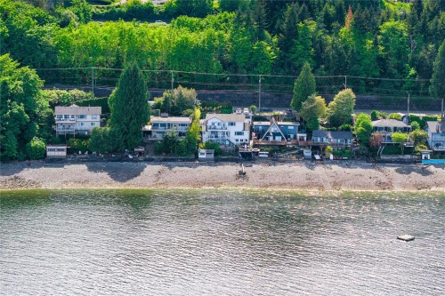 363 Chemainus Rd, Ladysmith, BC 