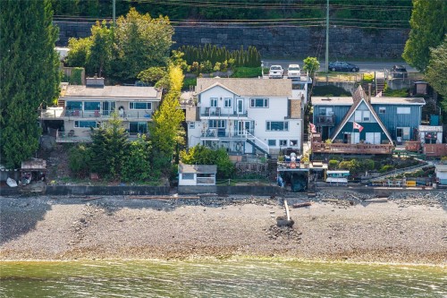363 Chemainus Rd, Ladysmith, BC 