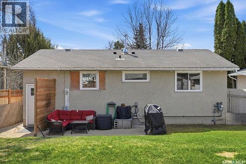 38 Cartier Crescent, Saskatoon, SK - Outdoor