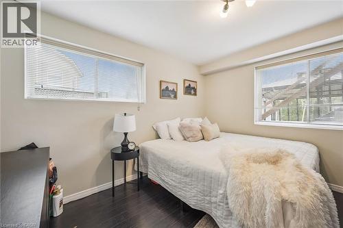 96 Hay Crescent, Cambridge, ON - Indoor Photo Showing Bedroom