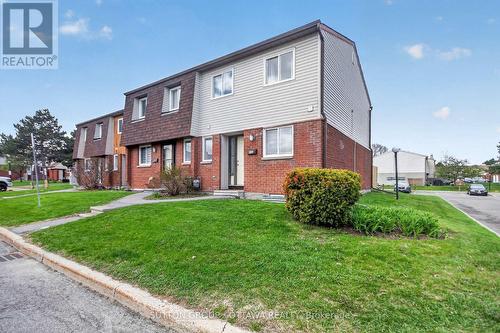 79 - 35D WOODVALE GREEN  Ottawa, ON K2G 4H3