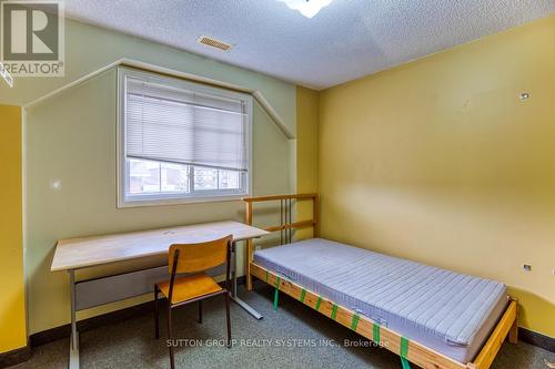 360 Erb Street W, Waterloo, ON - Indoor Photo Showing Bedroom