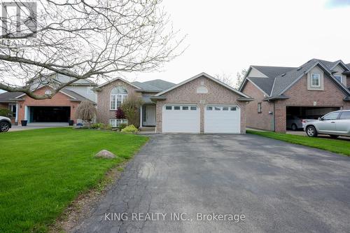120 REDWOOD COURT  Welland, ON L3C 7C4