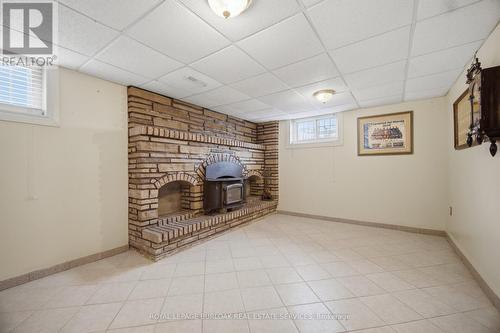 31 Summercrest Drive, Hamilton, ON - Indoor Photo Showing Other Room