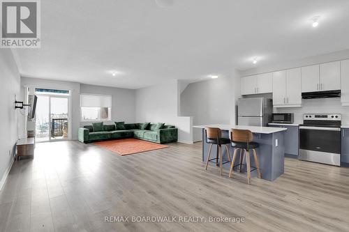 306 Pilot Private, Ottawa, ON - Indoor Photo Showing Other Room