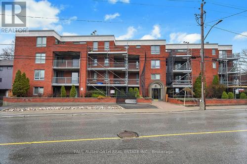 202 - 939 NORTH RIVER ROAD  Ottawa, ON K1K 3V2