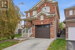 55 CHRISTINA CRESCENT Bradford West Gwillimbury, ON L3Z 0B1