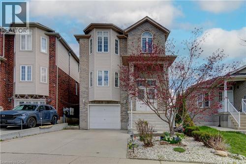 32 LENA Crescent  Cambridge, ON N1R 8P4