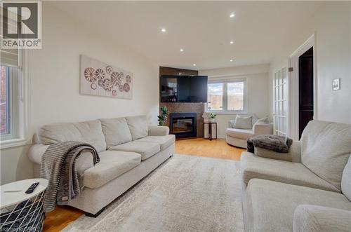 32 Lena Crescent, Cambridge, ON - Indoor Photo Showing Living Room With Fireplace