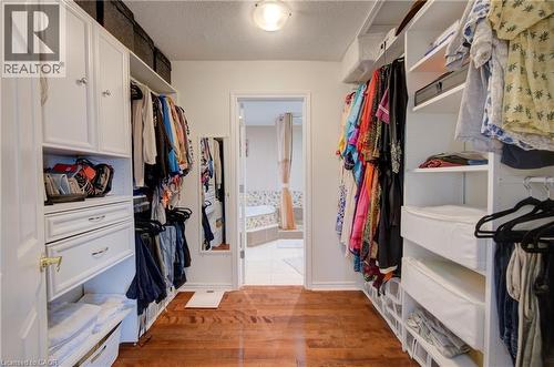 32 Lena Crescent, Cambridge, ON - Indoor With Storage