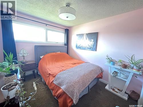 1613 Dieppe Crescent, Estevan, SK - Indoor Photo Showing Bedroom
