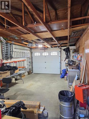 1613 Dieppe Crescent, Estevan, SK - Indoor Photo Showing Garage