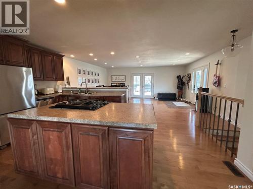 1613 Dieppe Crescent, Estevan, SK - Indoor Photo Showing Kitchen