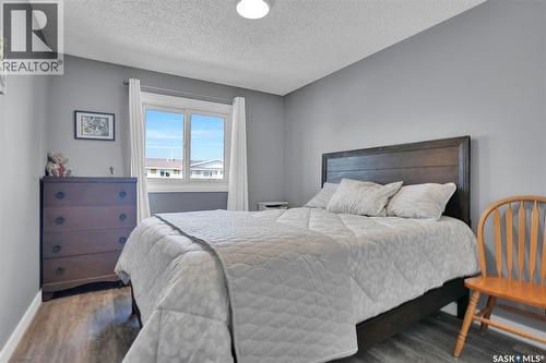 194 Plainsview Drive, Regina, SK - Indoor Photo Showing Bedroom