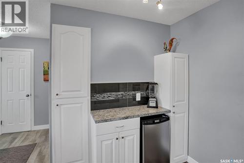 194 Plainsview Drive, Regina, SK - Indoor Photo Showing Other Room