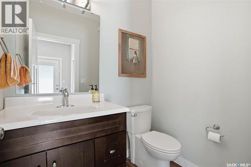 1409 2Nd Avenue N, Saskatoon, SK - Indoor Photo Showing Bathroom