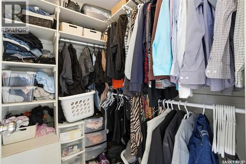 1409 2Nd Avenue N, Saskatoon, SK - Indoor With Storage