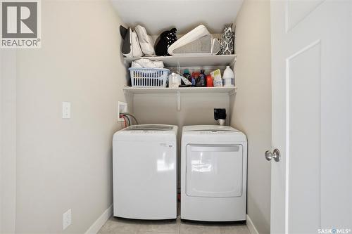 1409 2Nd Avenue N, Saskatoon, SK - Indoor Photo Showing Laundry Room