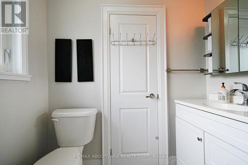 3302 Cardross Road, Mississauga, ON - Indoor Photo Showing Bathroom
