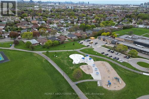 3302 Cardross Road, Mississauga, ON - Outdoor With View