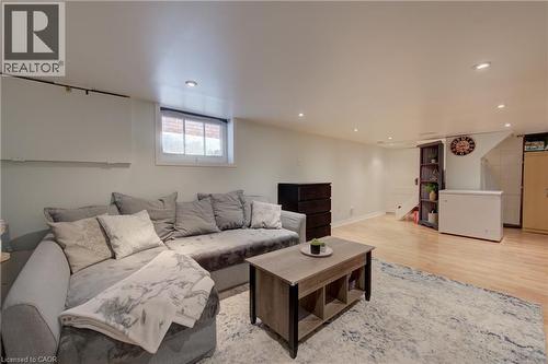 39 Portland Street, Cambridge, ON - Indoor