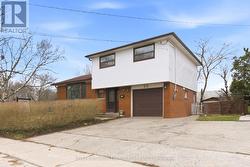 20 RAVENVIEW DRIVE Toronto (West Hill), ON M1E 3M1