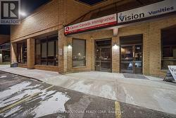 31 - 775 PACIFIC ROAD Oakville, ON L6L 6M4