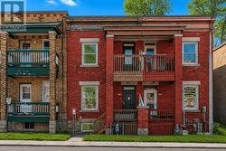 132 BEAUSOLEIL DRIVE  Ottawa, ON K1N 7V6