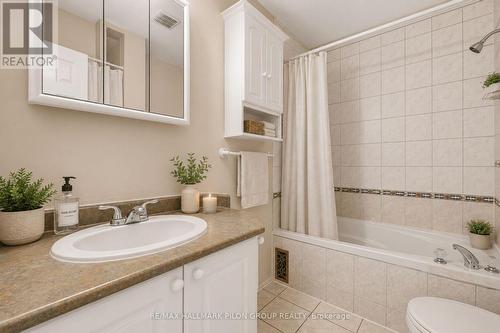132 Beausoleil Drive, Ottawa, ON - Indoor Photo Showing Bathroom