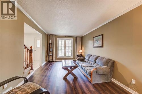 13 Gateview Drive, Waterloo, ON - Indoor Photo Showing Living Room