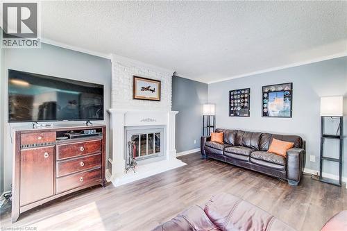 13 Gateview Drive, Waterloo, ON - Indoor Photo Showing Living Room With Fireplace