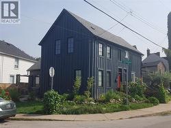 446 MACNAB Street N Hamilton, ON L8L 1L4