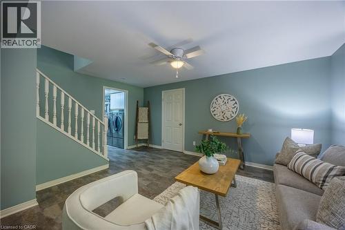 1 Bostwick Crescent, Lynedoch, ON - Indoor Photo Showing Living Room