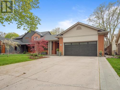 61 OCTOBER DRIVE  St. Catharines (Lakeshore), ON L2N 6J4