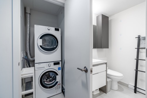 Salle de lavage - 901-1288 Rue St-Antoine O., Montréal (Ville-Marie), QC - Indoor Photo Showing Laundry Room