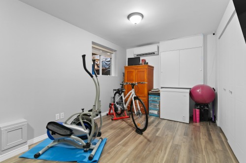 Bedroom - 87 Ch. Des Couleurs, Saint-Sauveur, QC - Indoor Photo Showing Gym Room