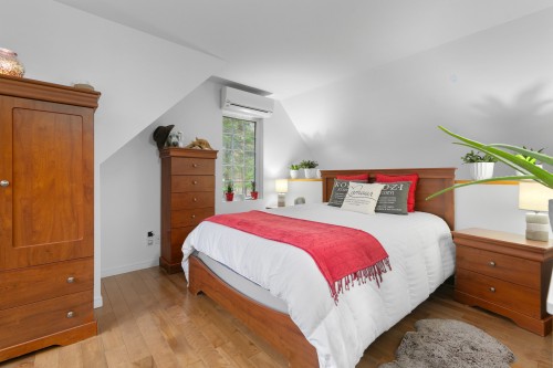 Master Bedroom - 87 Ch. Des Couleurs, Saint-Sauveur, QC - Indoor Photo Showing Bedroom