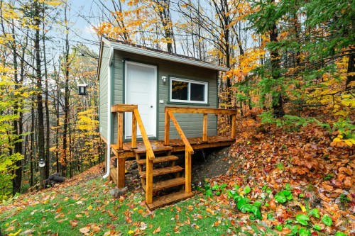 Courtyard - 87 Ch. Des Couleurs, Saint-Sauveur, QC - Outdoor With Deck Patio Veranda