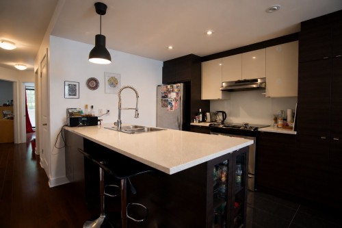 Cuisine - 01-7650 13E Avenue, Montréal (Villeray/Saint-Michel/Parc-Extension), QC - Indoor Photo Showing Kitchen With Double Sink
