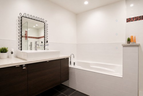 Salle de bains - 01-7650 13E Avenue, Montréal (Villeray/Saint-Michel/Parc-Extension), QC - Indoor Photo Showing Bathroom