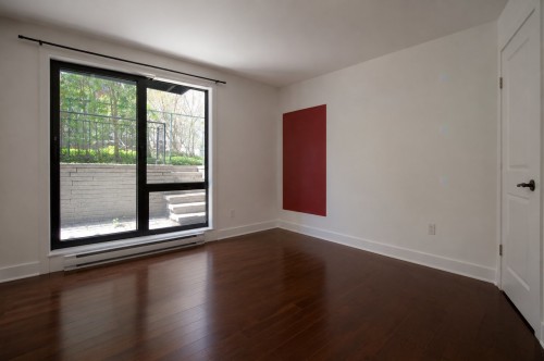 Chambre à coucher - 01-7650 13E Avenue, Montréal (Villeray/Saint-Michel/Parc-Extension), QC - Indoor Photo Showing Other Room
