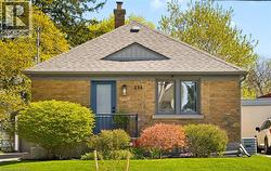 256 BOWMAN Street  Waterloo, ON N2J 1W5
