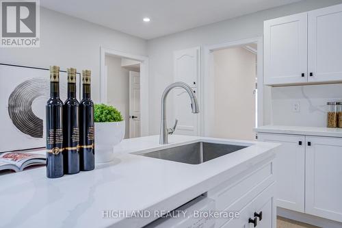 2231 Buttonbush Crescent, Mississauga, ON - Indoor Photo Showing Other Room