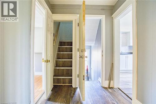 134 Rosslyn Avenue N, Hamilton, ON - Indoor Photo Showing Other Room