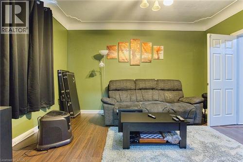 134 Rosslyn Avenue N, Hamilton, ON - Indoor Photo Showing Other Room